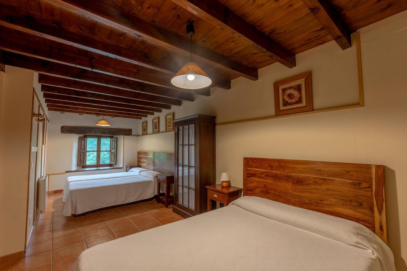 Apartamentos Rurales Los Picos De Redo 카말레노 외부 사진