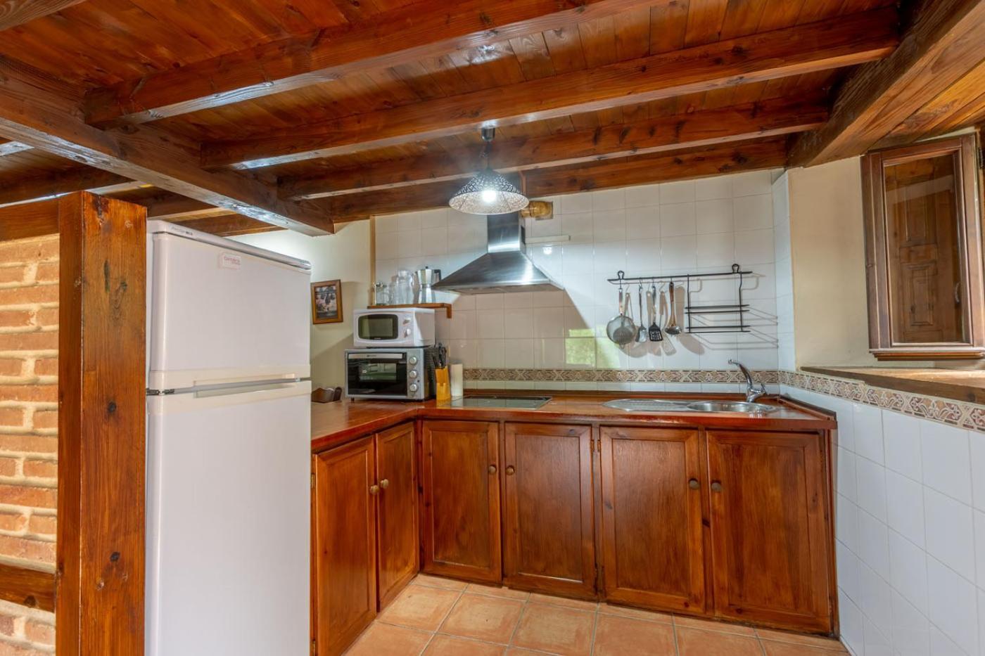 Apartamentos Rurales Los Picos De Redo 카말레노 외부 사진