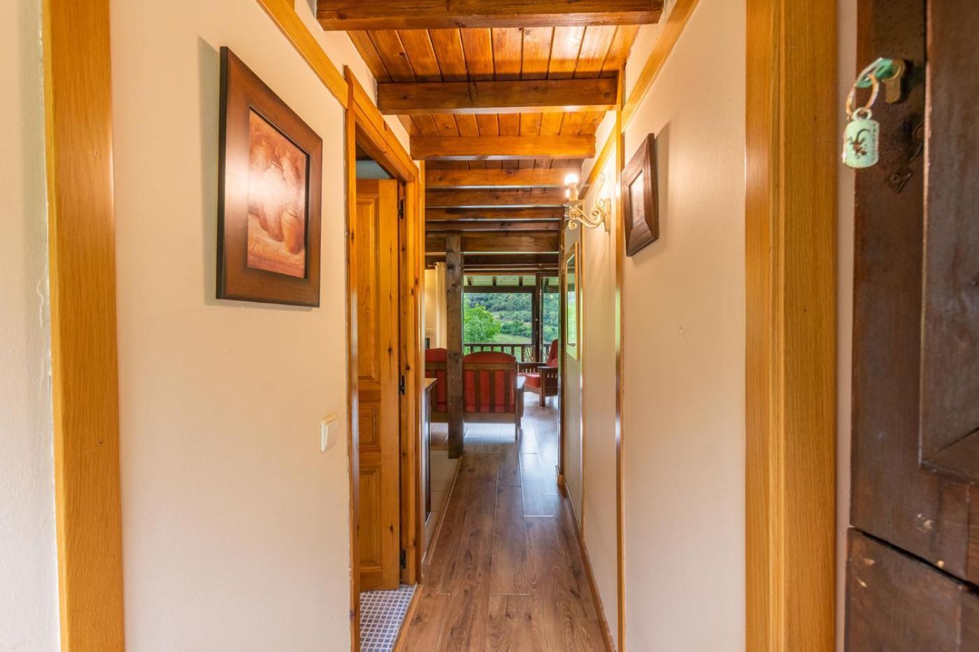 Apartamentos Rurales Los Picos De Redo 카말레노 외부 사진